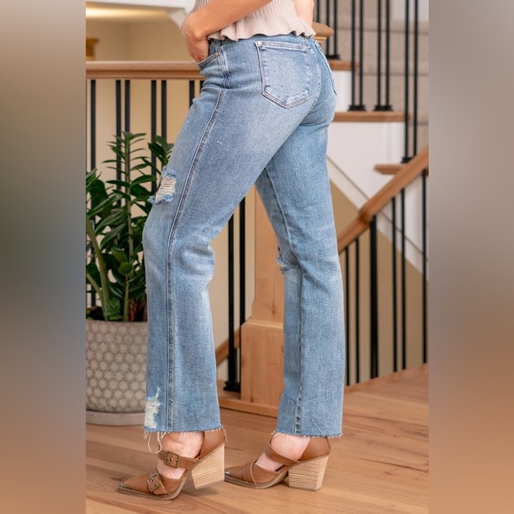 NWOT Judy Blue KRISTINE RIGID MAGIC HIGH RISE DISTRESSED STRAIGHT 28 Blue - Picture 2 of 5